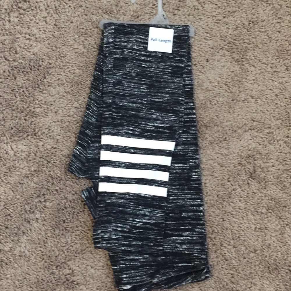 BNWT grey old navy leggings!!